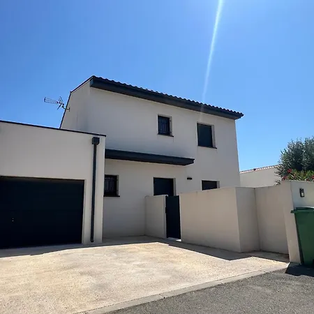 Moderne Avec Piscine Proche De La * Sérignan